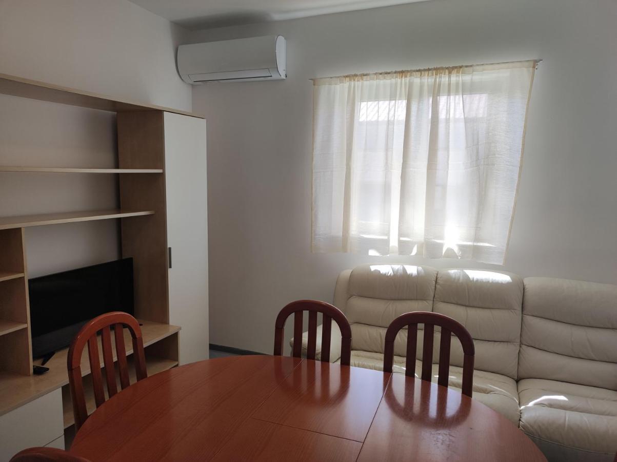 Dugobabe Stribor Apartments מראה חיצוני תמונה