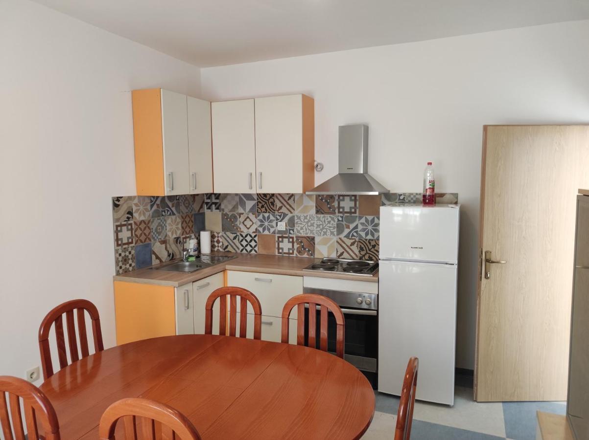 Dugobabe Stribor Apartments מראה חיצוני תמונה